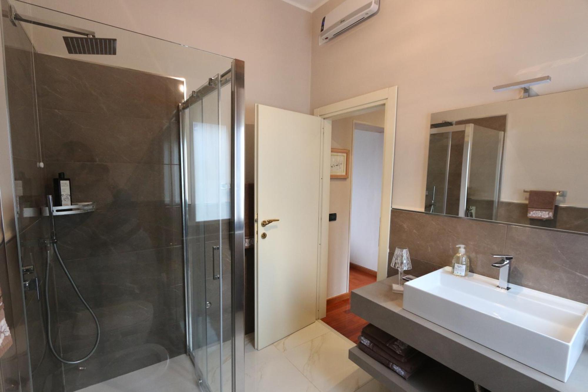 Casa Monia Apartment *